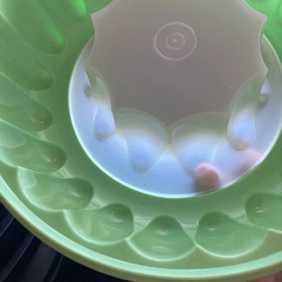 Tupperware 3 Piece jello/fruit mold - Picture 5 of 9